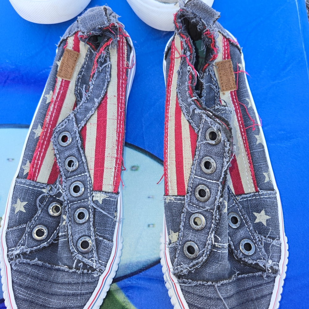 Patriotic Blowfish Slip Ons